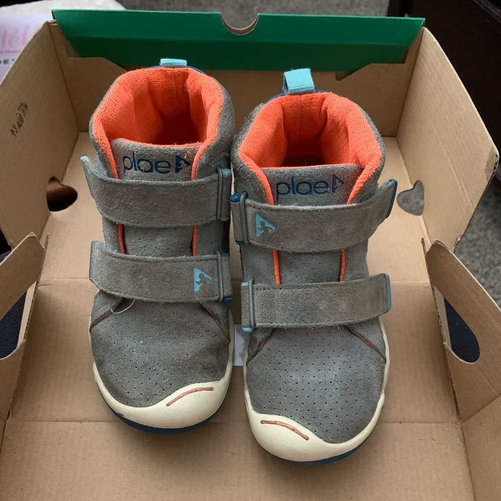 EUC Plae shoes “MAX”